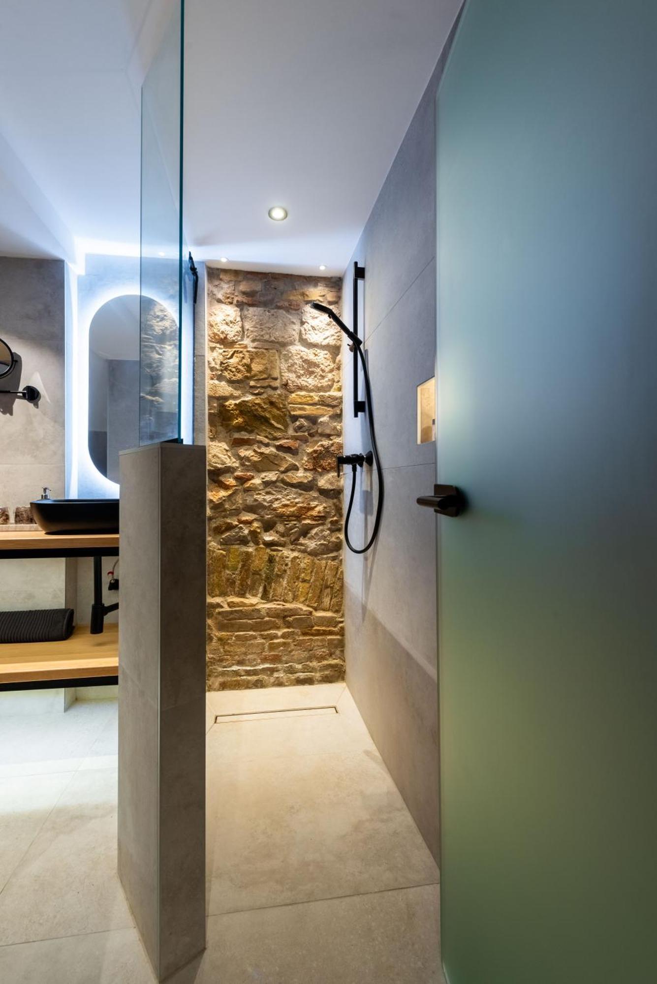 Apartment Freja- Luxury Old Town Center