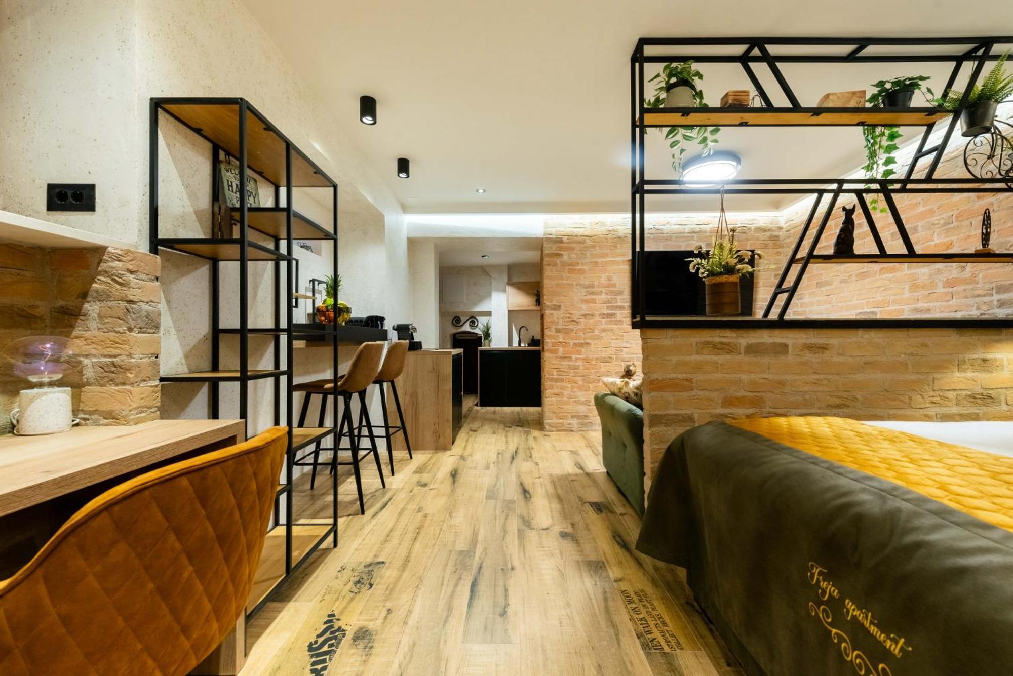 Freja- Luxury Old Town Center Apartment Zadar